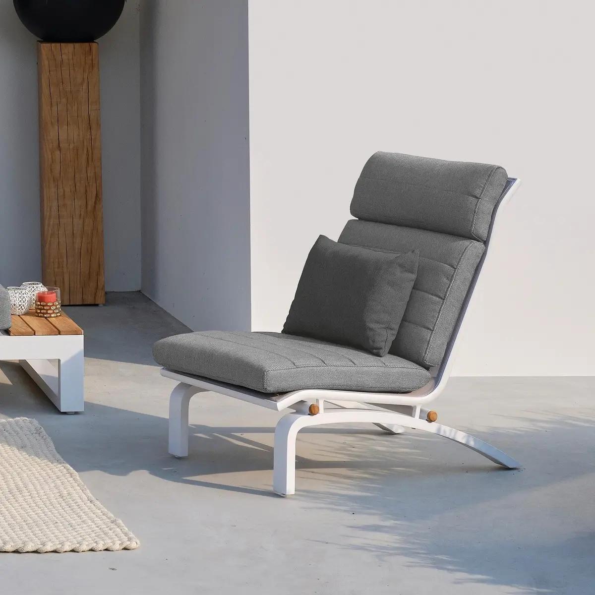 Felix Patio Lounge Chair And Gili Side Table 1