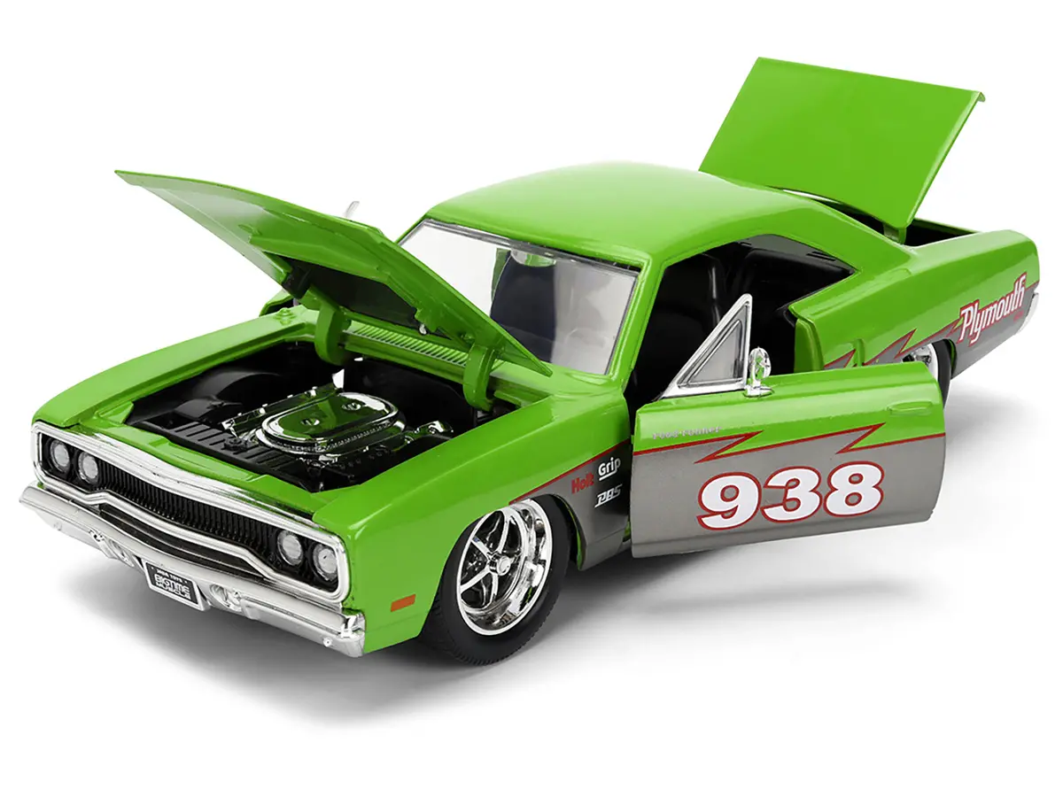 1970 Plymouth Road Runner #938 Green And Gray Metallic "Bigtime Muscle" Series 1/24 Diecast Model Car By Jada 2