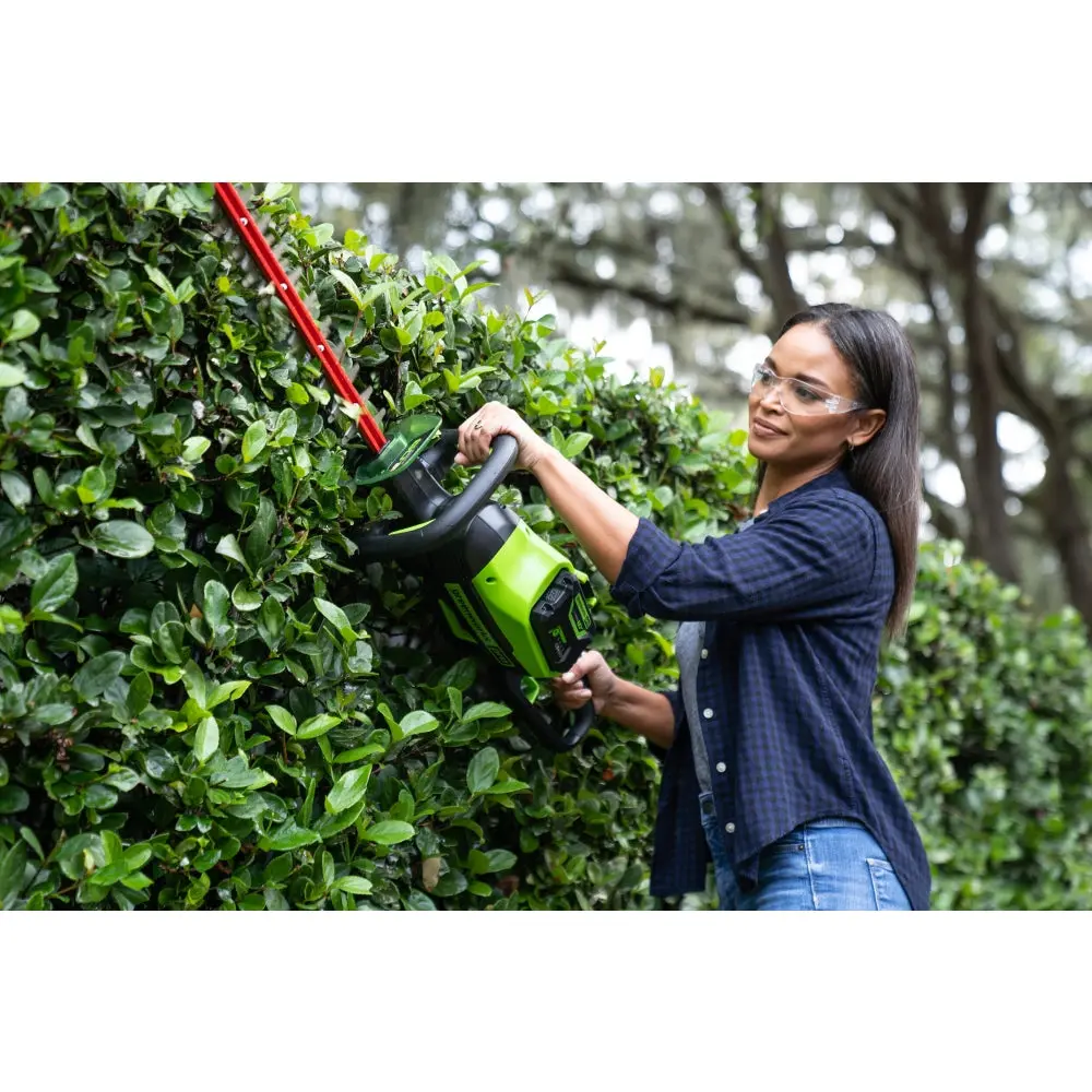 Greenworks 60V Battery Hedge Trimmer (Skin Only) 2