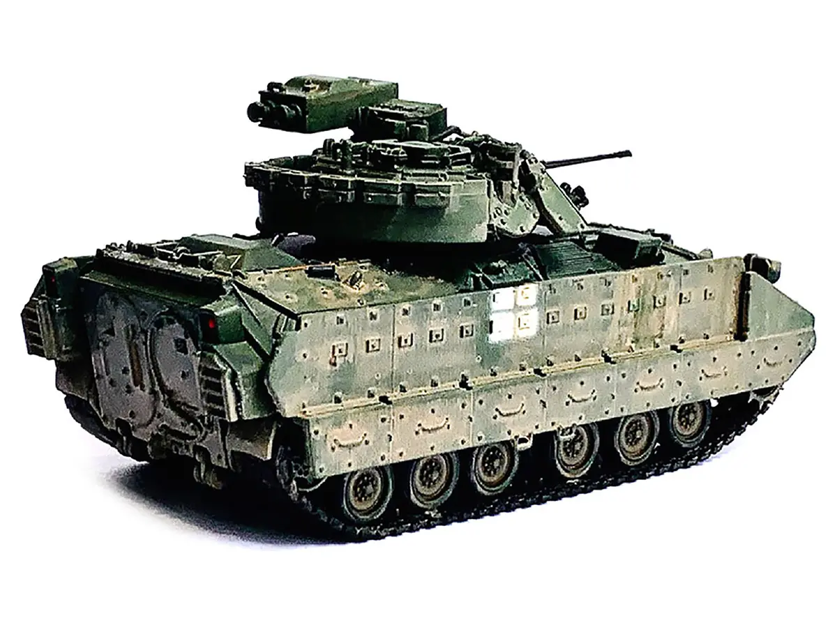 Ukraine M2a2 Ods Light Tank Green Camouflage (Weathered) "Neo Dragon Armor" Series 1/72 Plastic Model By Dragon Models 2