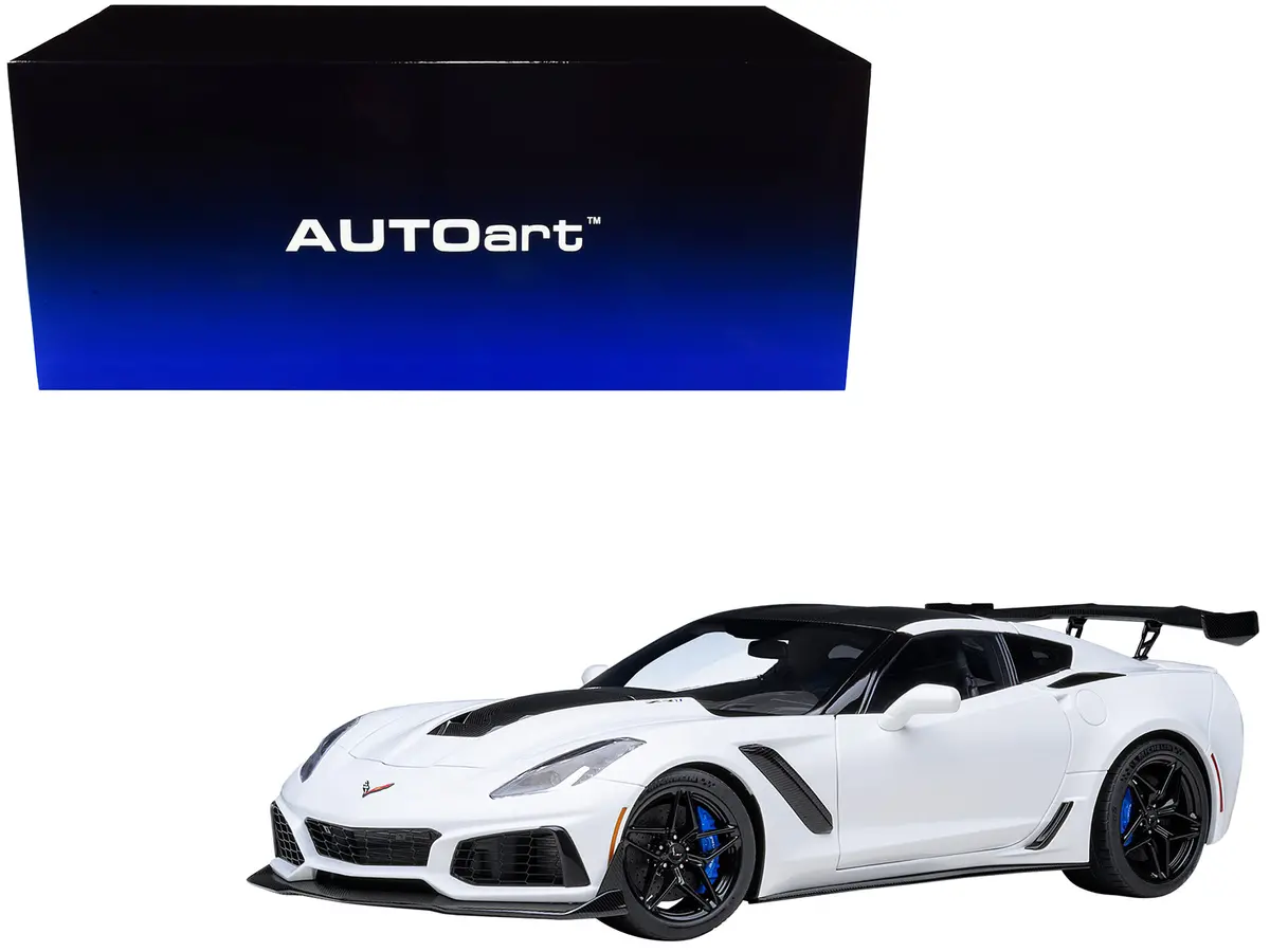 2019 Chevrolet Corvette C7 Zr1 Arctic White With Carbon Top 1/18 Model Car By Autoart 1