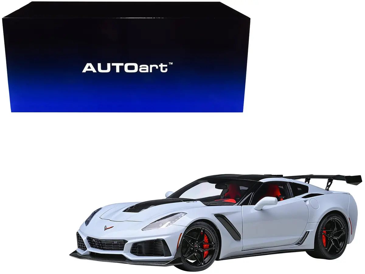 2019 Chevrolet Corvette C7 Zr1 Ceramic Matrix Gray Metallic With Carbon Top 1/18 Model Car By Autoart 1