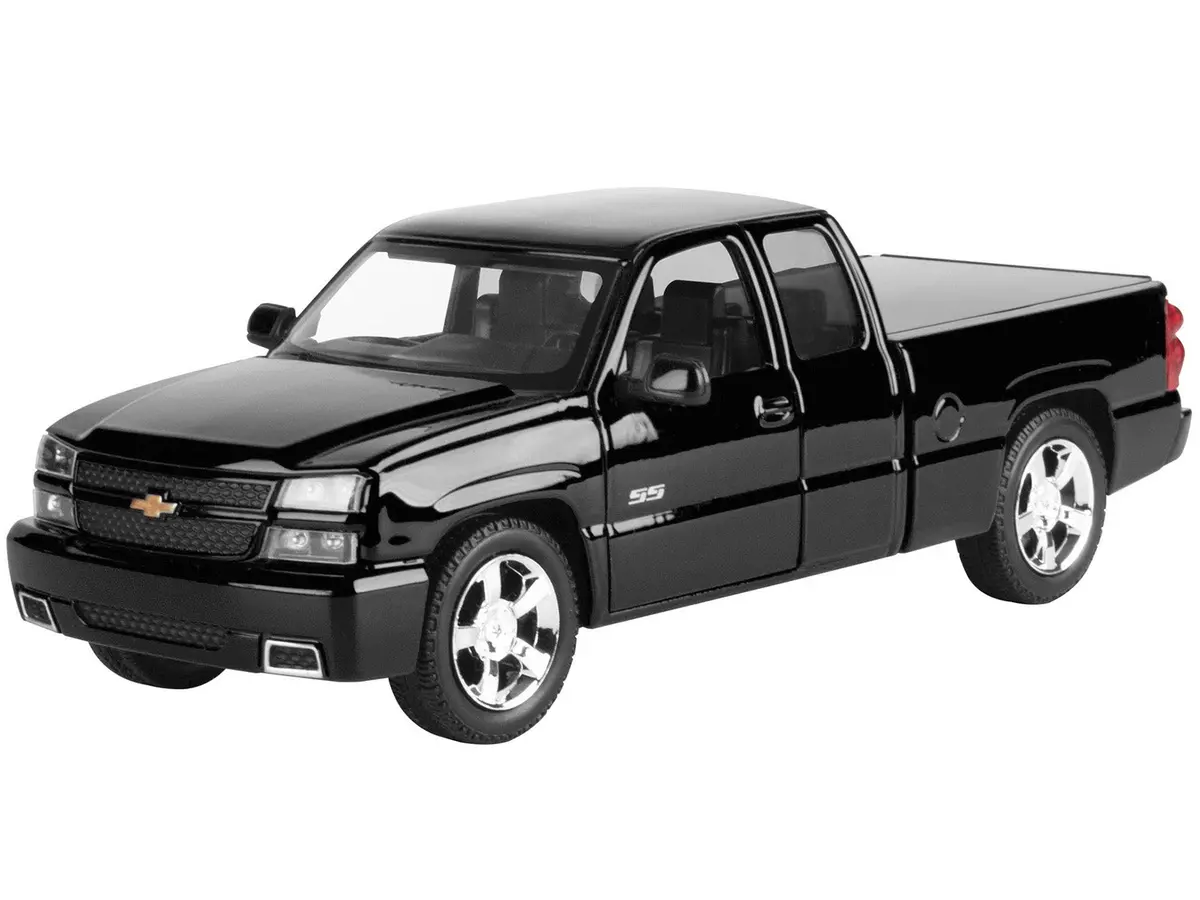 2006 Chevrolet Silverado Ss Pickup Truck Black "Timeless Legends" Series 1/25 Diecast Model By Motormax 2