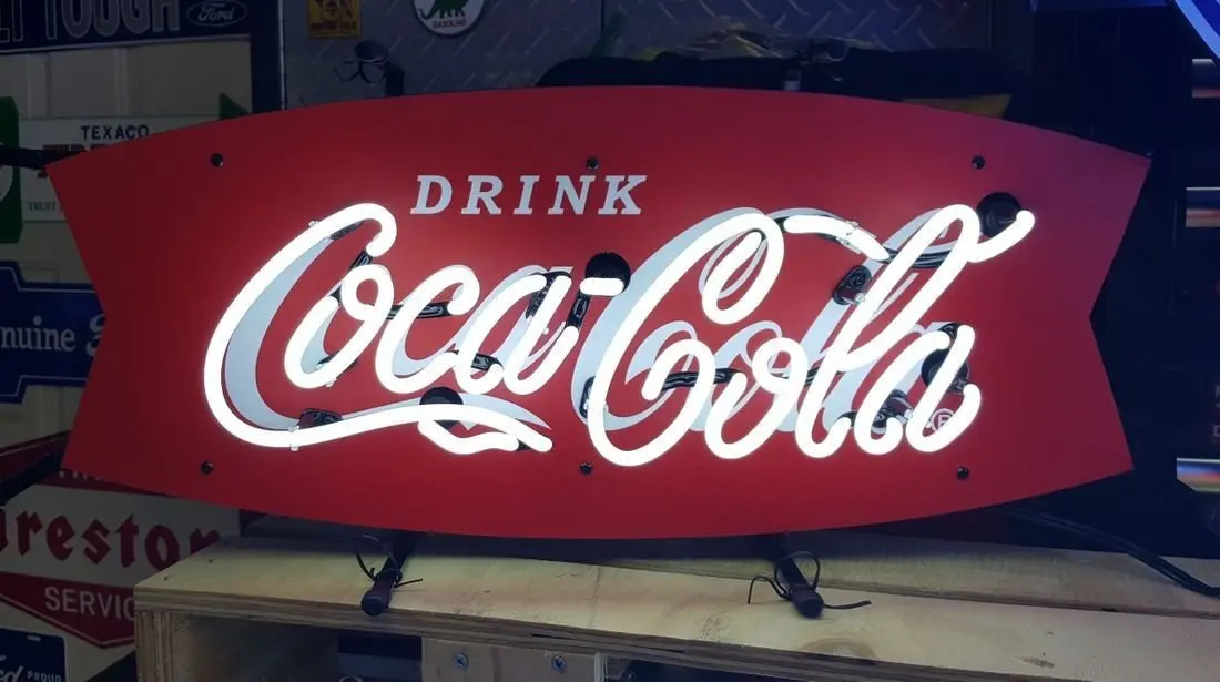 Coca-Cola Junior Neon 1