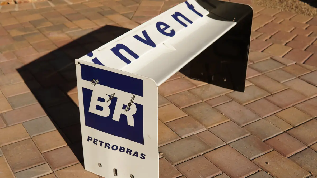 Williams Fw25 (2003) - Rear Wing 2