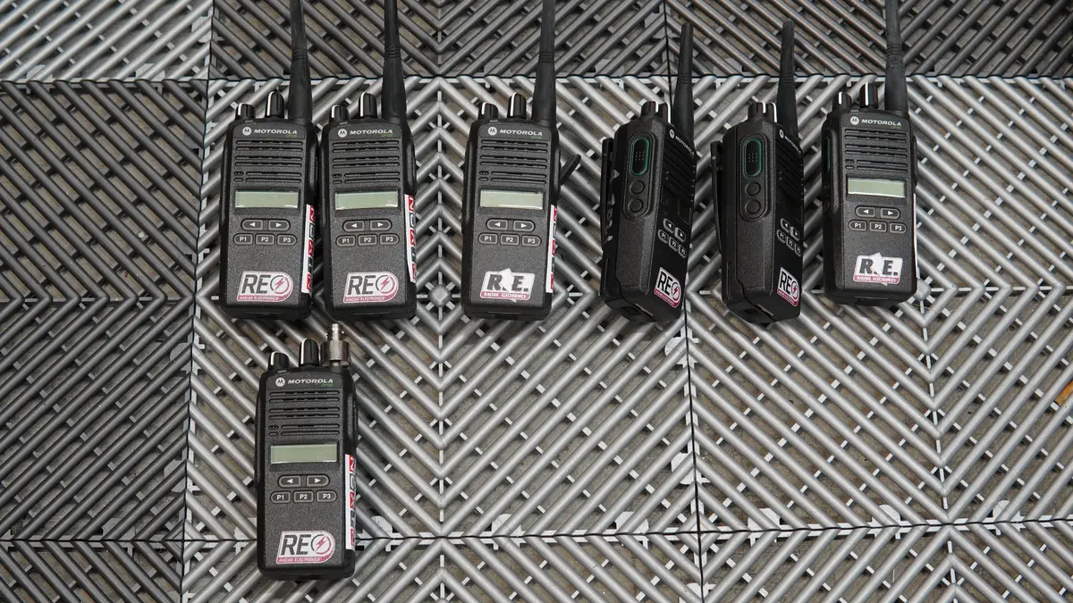 Motorola Radios - Cp185 - Qty 7 1