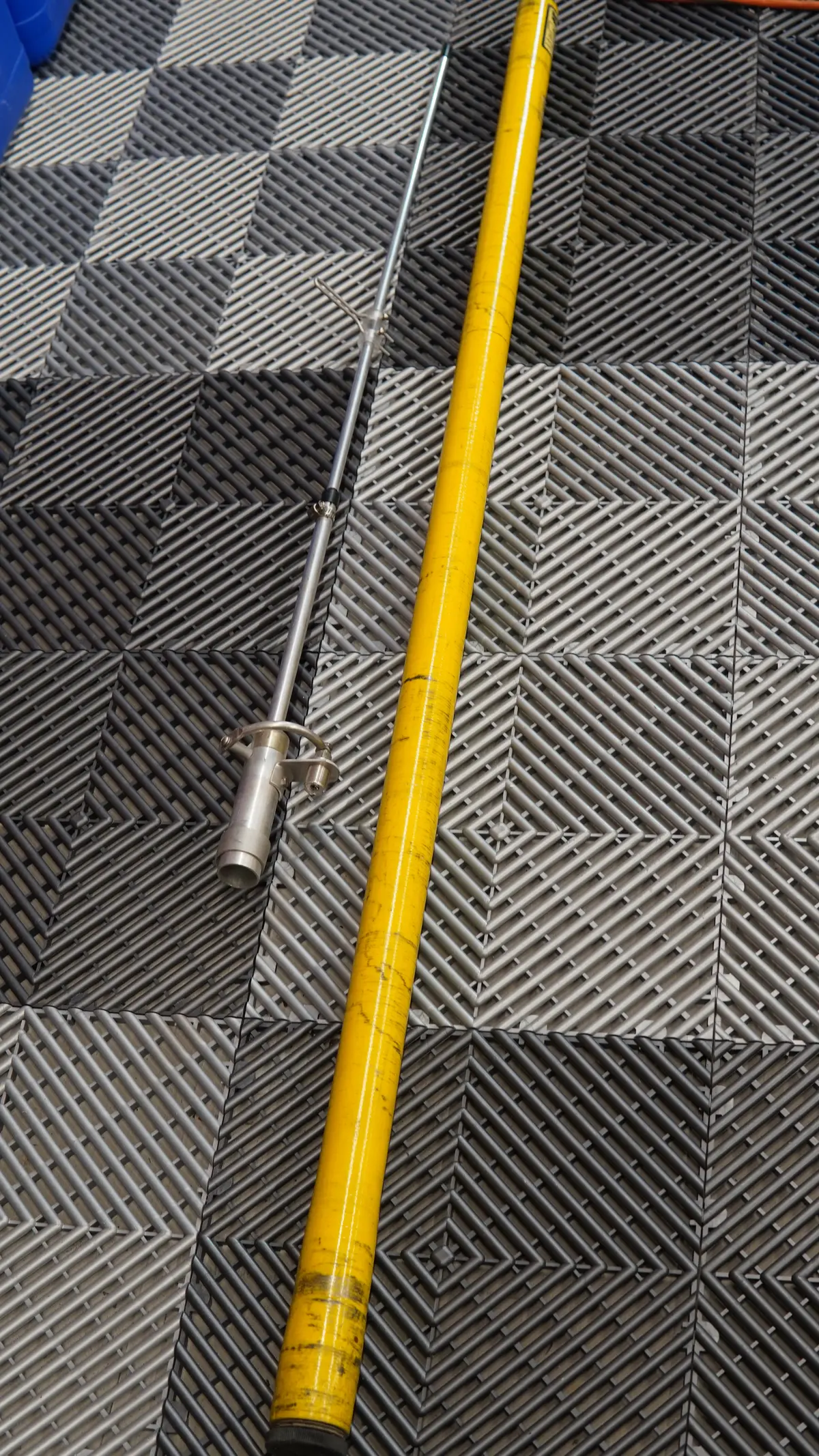 Telescoping Antenna Pole & Attenna (Used) 1