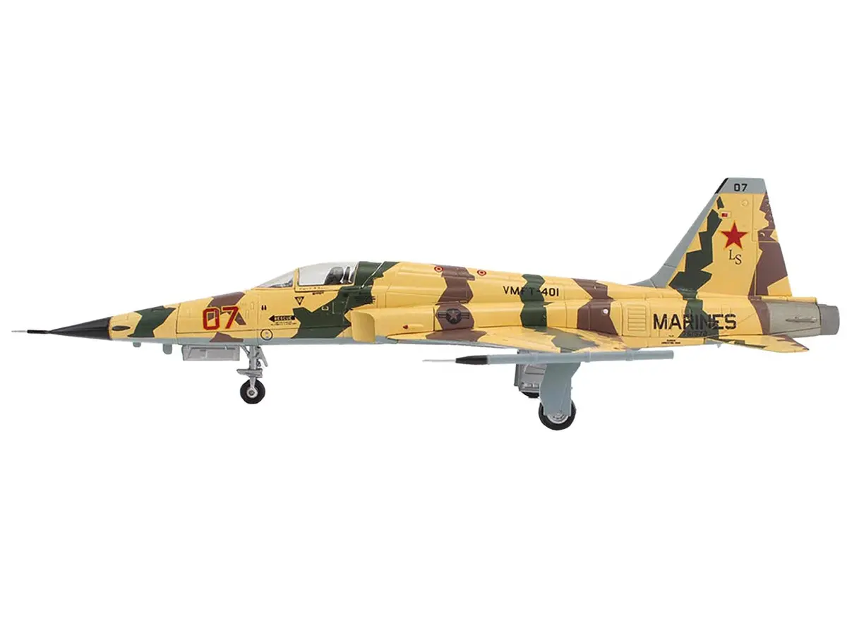Northrop F-5N Tiger Ii Aircraft "Vmft-401 Snipers Mcas Yuma Az" United States Marine Corps "Air Power Series" 1/72 Diecast Model By Hobby Master 2