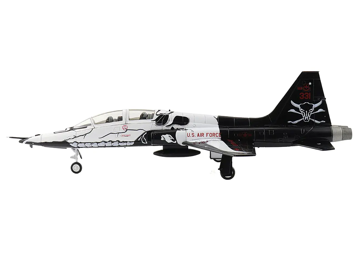 Northrop T-38C Talon Aircraft "65-10331 Faip Scheme 87Th Fts Laughlin Afb" (2021) United States Air Force "Air Power Series" 1/72 Diecast Model By Hobby Master 2
