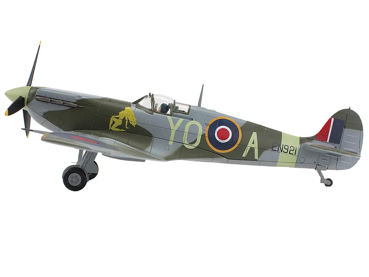 Supermarine Spitfire Mk Vb Fighter Aircraft "En921 Flying Officer Jack Sheppard No. 401 Squadron" (1943) Royal Canadian Air Force "Air Power Series" 1/48 Diecast Model By Hobby Master 2