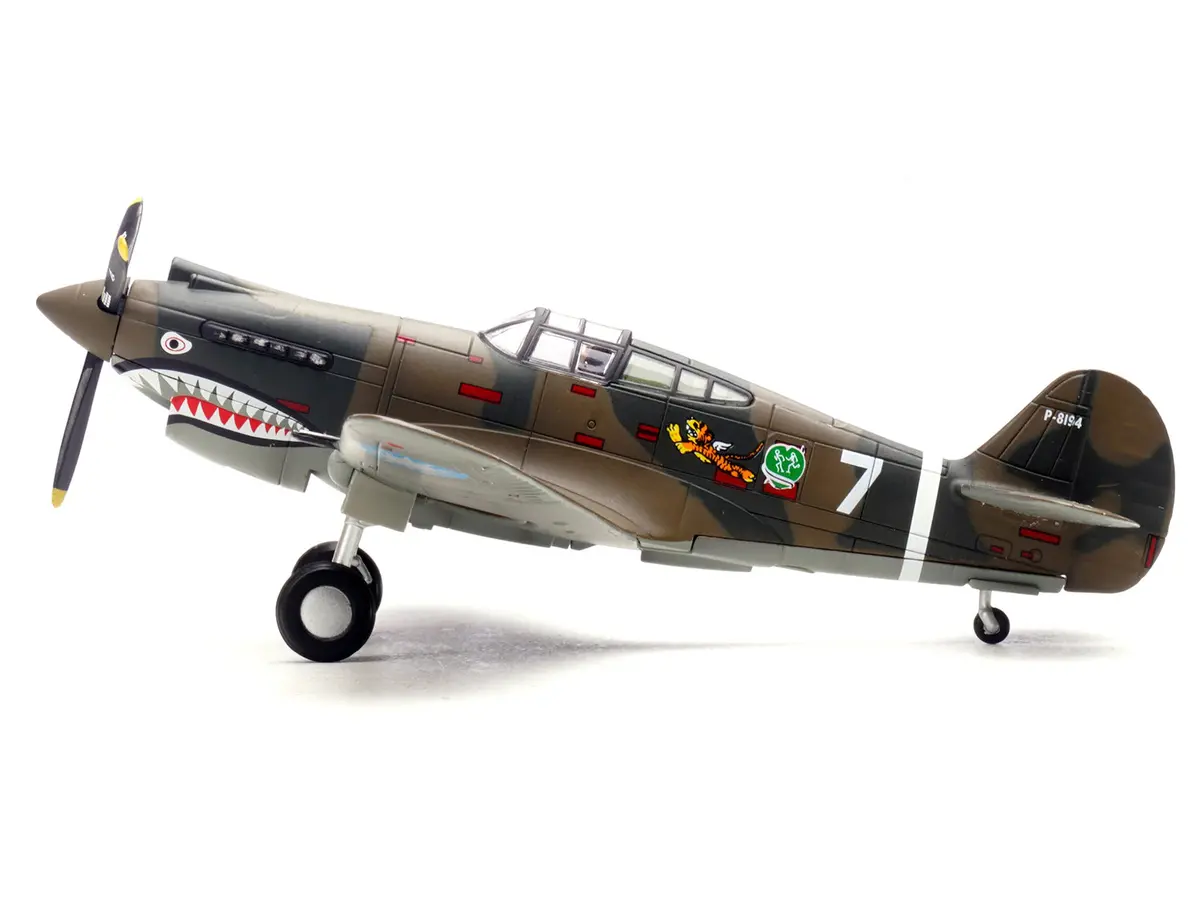 Curtiss P-40B/C Warhawk Fighter Aircraft "White 7 1St Squadron Flying Tigers Chinese Air Force" (1942) 1St American Volunteer Group 1/72 Diecast Model Airplane By Legion 2