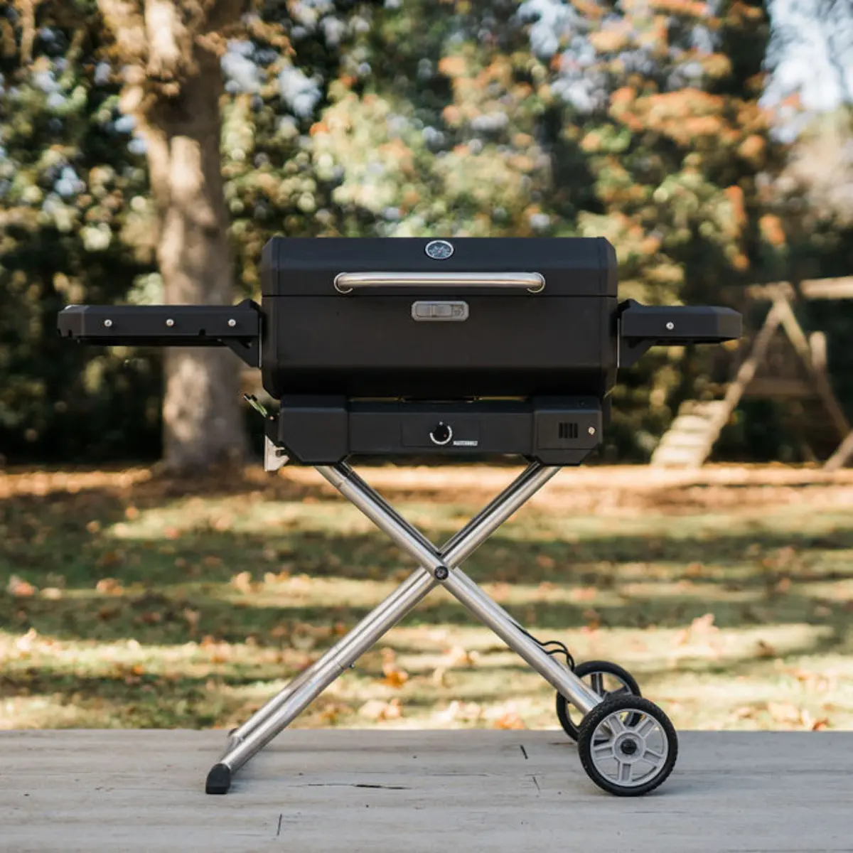 Masterbuilt Portable Charcoal Bbq And Smoker With Cart 2