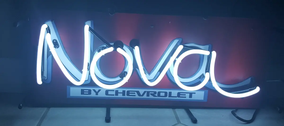 Chevrolet Nova Junior Neon 1