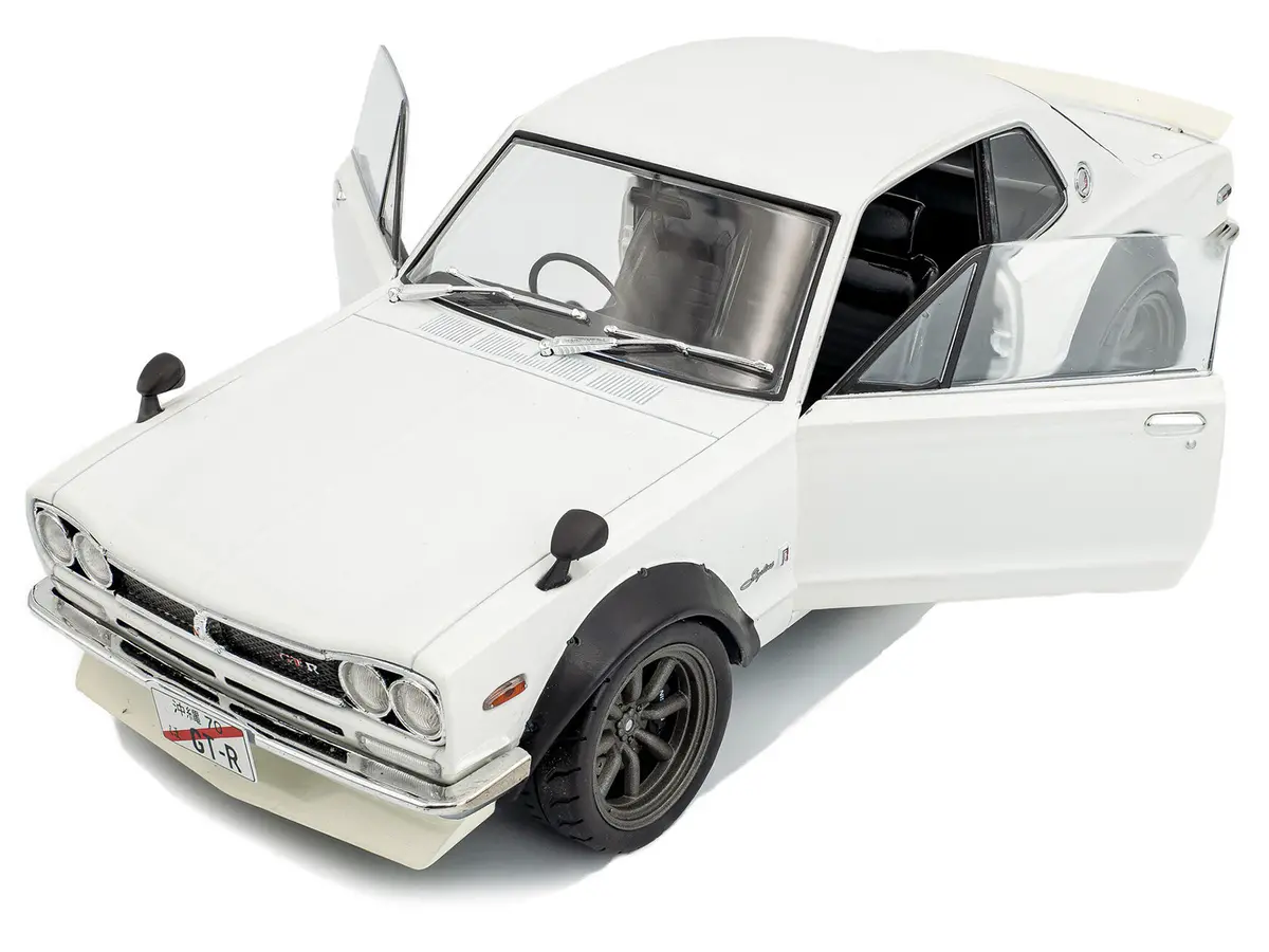 1970 Nissan Skyline (C10) Hakosuka Rhd (Right Hand Drive) White 1/18 Diecast Model Car By Solido 2