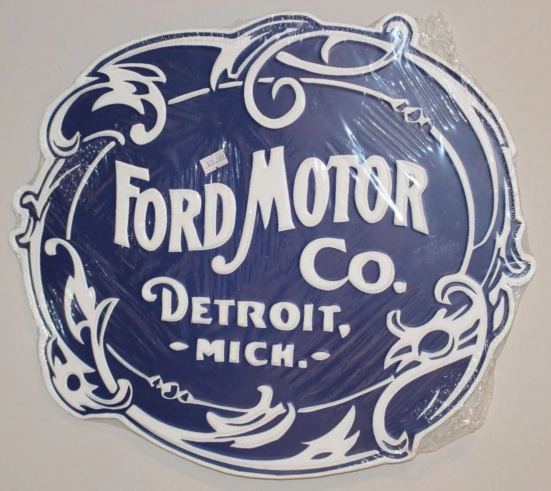 Vintage Ford Motor Co. Logo 17" X 14.5" Embossed Metal Sign 1