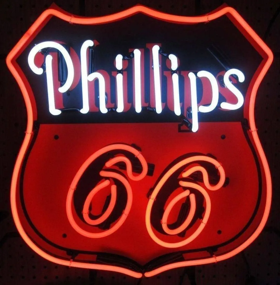 Phillips 66 Medium Neon 1